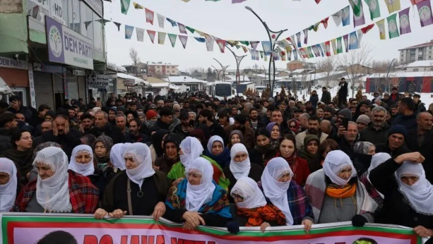 مظاهرة حاشدة في إرديش بشمال كردستان تنديداً بالهجمات على روج آفا