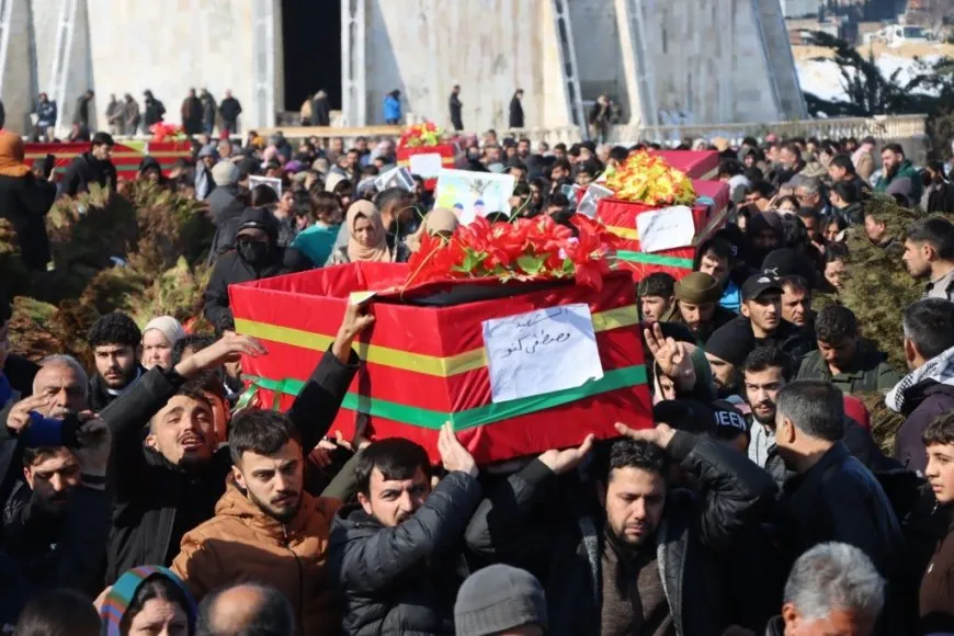 أهالي كوباني يشيّعون 16 من شهداء سجن الأقطان