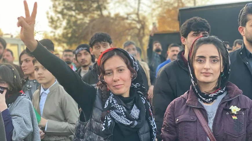 الآلاف من أهالي كركوك والسليمانية يؤكدون دعمهم لمقاومة روج آفا