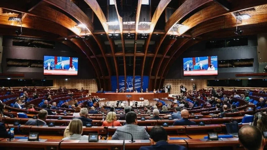 المجلس البرلماني للمجلس الأوروبي يوافق على مشروع قانون بشأن روج آفا