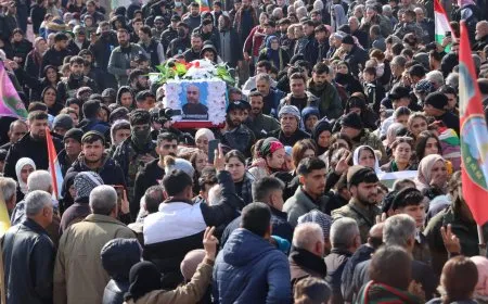 تشييع جثامين 3 شهداء إلى مزار الشهيد خبات ديرك