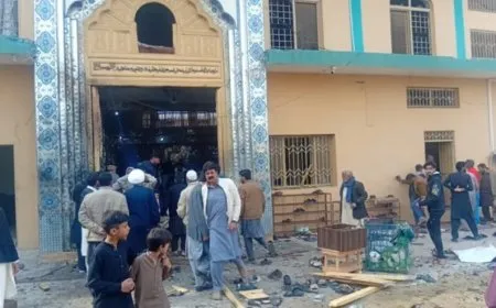 داعش يعلن مسؤوليته عن الهجوم على مسجد في باكستان