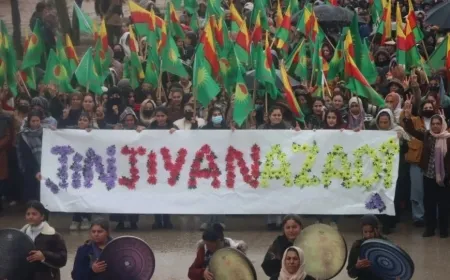 نساء من كوباني يؤكدن مواصلة النضال والدفاع عن إنجازات ثورة روج آفا