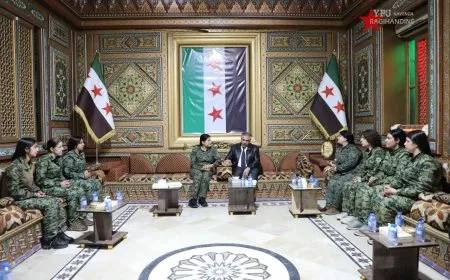 قيادة وحدات حماية المرأة تهنئ محافظ الحسكة خلال زيارة