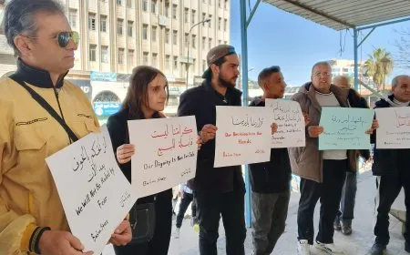 متظاهرون في السويداء يطالبون بفتح ممر آمن والإفراج عن المعتقلين