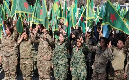 من مسيرة الحسكة: وحدات حماية المرأة تمثل هويتنا الحقيقية 