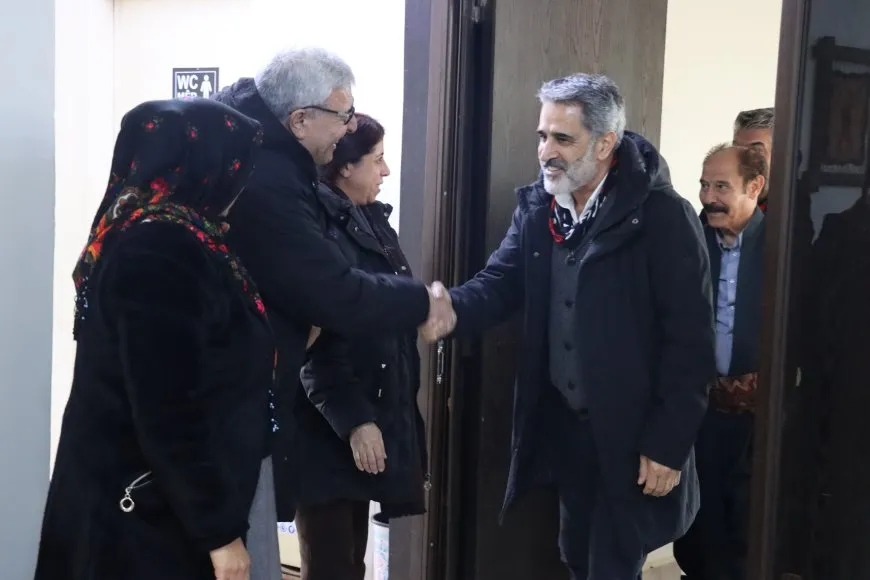 وفد الكردستانيين: وحدة الكرد والمقاومة أفشلتا المؤامرات ضد روج آفا