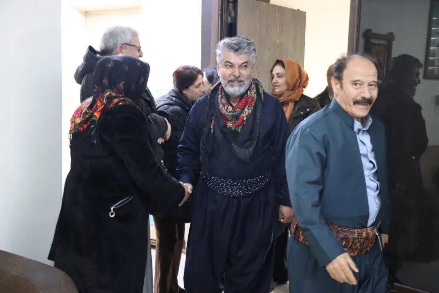 وفد الكردستانيين: وحدة الكرد والمقاومة أفشلتا المؤامرات ضد روج آفا