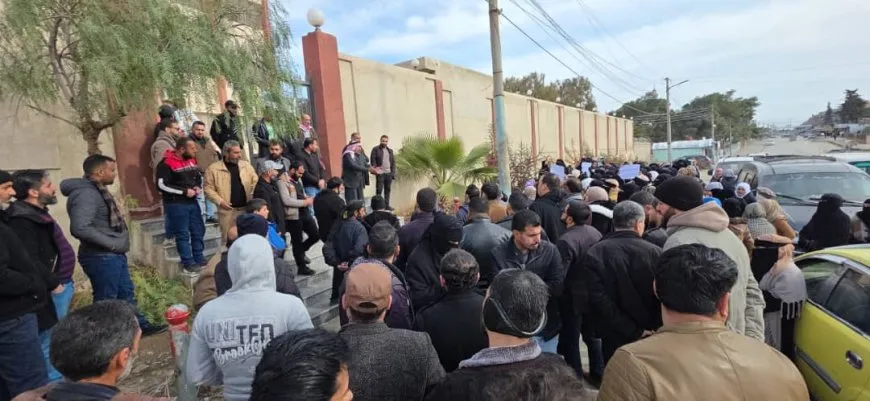 معلمو ومعلمات الطبقة يضربون عن العمل 