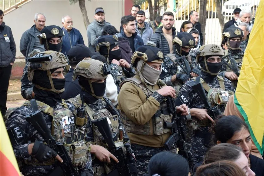 تشييع جثمان شهيد ومراسم غيابية لآخر في مدينة الدرباسية