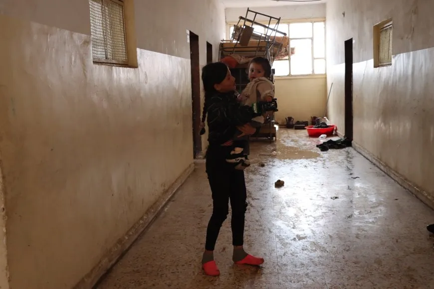 مدارس تحوّلت إلى مراكز إيواء.. حين تكون صفوف العلم شاهدة على التهجير