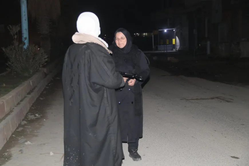 لضمان أمن ذويهم شبان وشابات في المناطق الكردية بسوريا يتناوبون على الحراسة