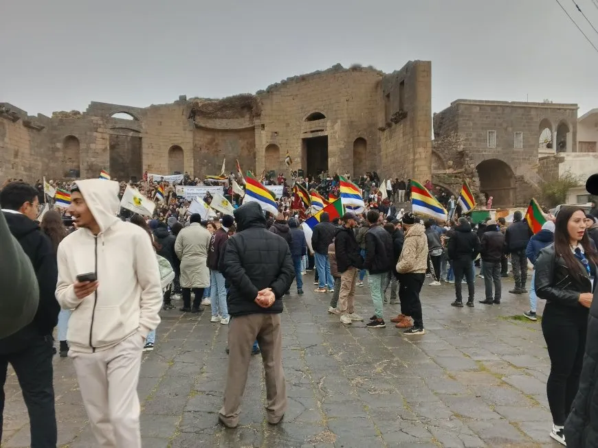 مظاهرة حاشدة في السويداء تطالب بعودة المخطوفين وحق تقرير المصير