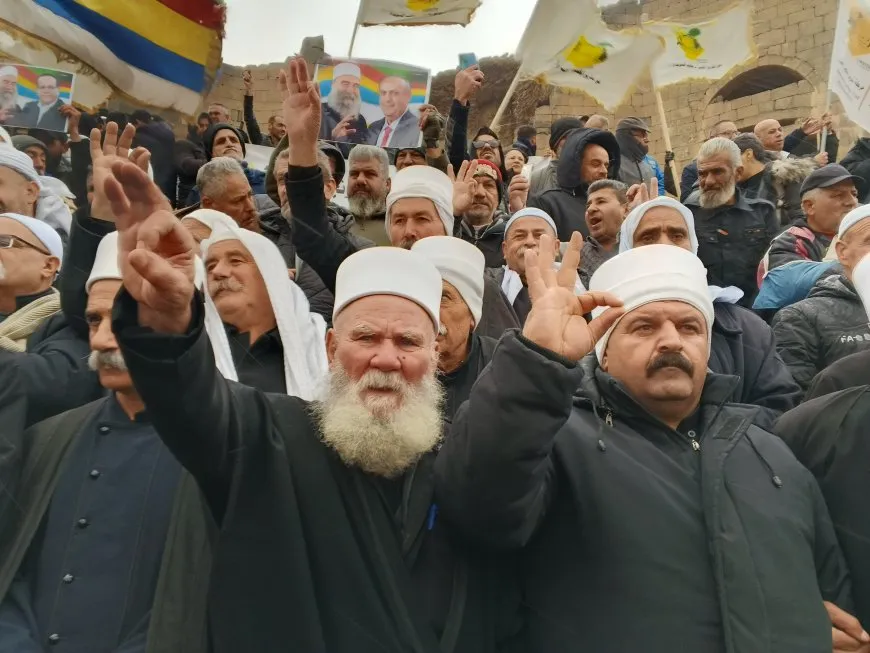 مظاهرة حاشدة في السويداء تطالب بعودة المخطوفين وحق تقرير المصير
