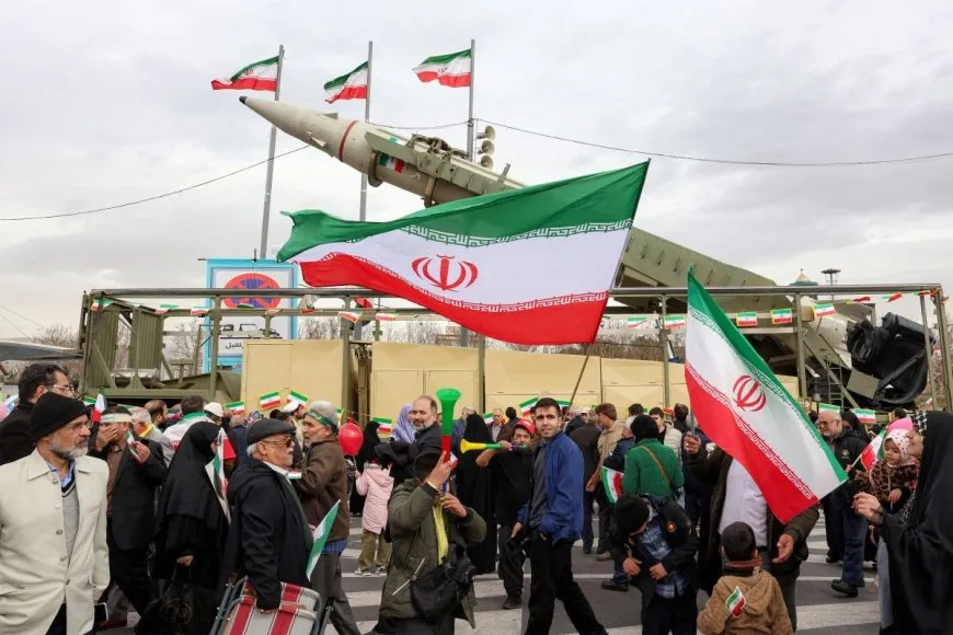 طهران تعلن استعدادها لتقديم تنازلات نووية مقابل رفع العقوبات