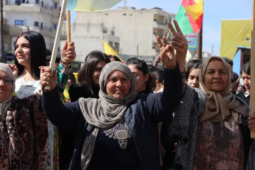 أهالي كوباني يؤكدون دعمهم لدعوة القائد عبد الله أوجلان