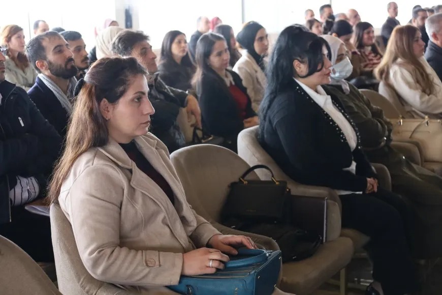 حركة المجتمع الديمقراطي تجتمع مع المحامين في قامشلو