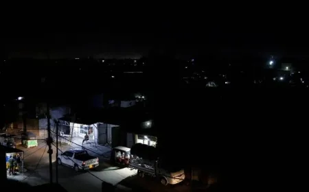 انقطاع تام للتيار الكهربائي في العراق