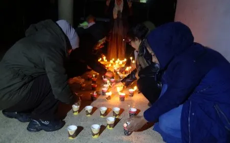 بمناسبة اليوم العالمي للمرأة إشعال الشموع في تربه سبيه وجل آغا