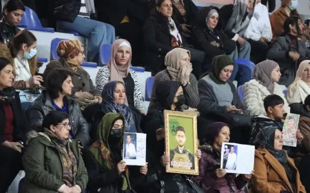 قامشلو.. انطلاق الوقفة النسوية المطالبة بالإفراج عن الأسرى 