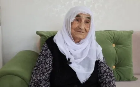 وفاة والدة المعتقل السياسي في سجن إمرالي عمر خيري كونار 