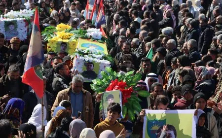 تشييع جثامين خمسة شهداء إلى مزار الشهيد خبات ديرك