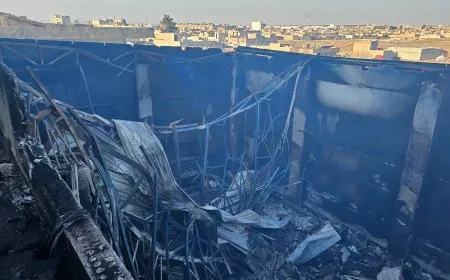 حريق يلتهم مبنى تلفزيون روناهي في قامشلو