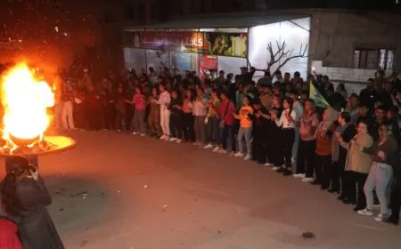 إيقاد شعلة نوروز في حيي الشيخ مقصود والأشرفية 