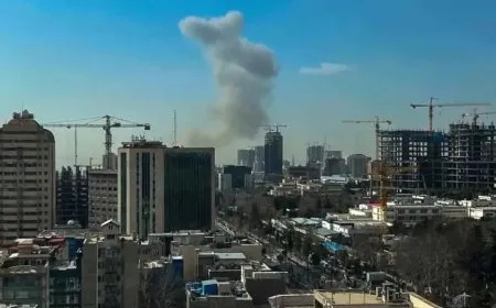 هجمات إسرائيلية على طهران وتصعيد إيراني يطال الخليج وقواعد أميركية