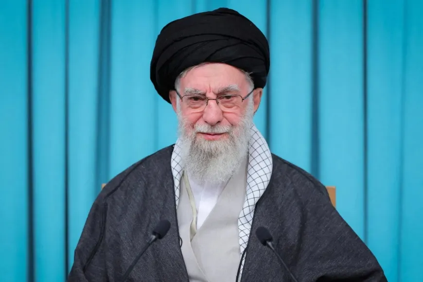 مقتل المرشد الإيراني علي خامنئي في هجوم غير مسبوق وتصاعد التهديدات بالرد الإيراني