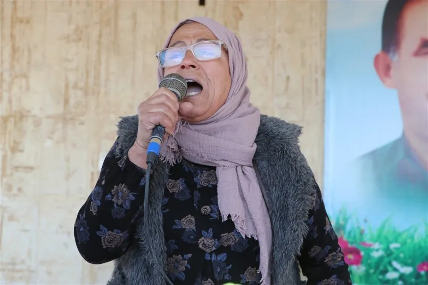 أهالي الحسكة يشيعون جثمان مقاتل من قوات سوريا الديمقراطية