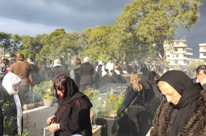 الأهالي يحيون ذكرى ضحايا المجازر في مناطق الساحل