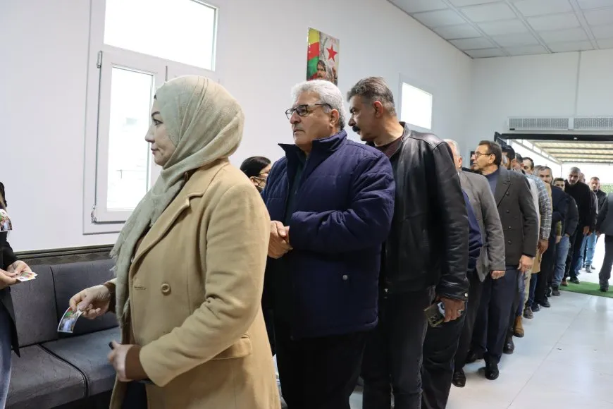 مراسم عزاء للشهيد صالح مسلم في قامشلو وديرك