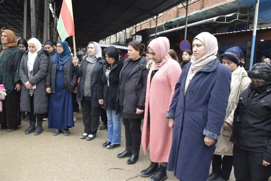 أهالي روج آفا يستذكرون شهداء حلبجة ويطالبون بالمحاسبة