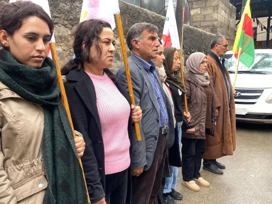 أهالي روج آفا يستذكرون شهداء حلبجة ويطالبون بالمحاسبة