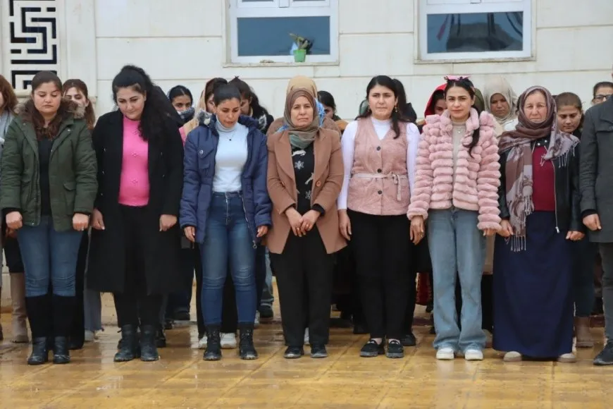 أهالي روج آفا يستذكرون شهداء حلبجة ويطالبون بالمحاسبة
