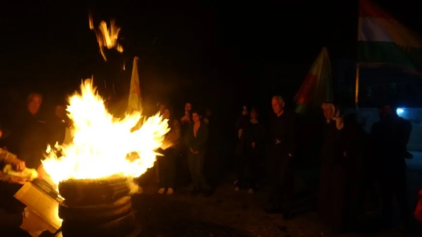 إيقاد شعلة نوروز في مدن روج آفا