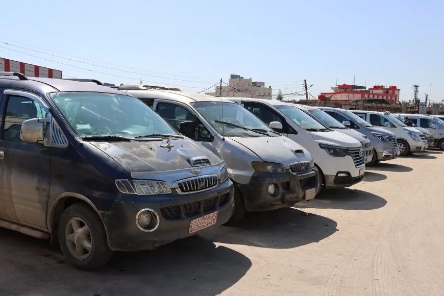 انطلاق أول رحلة من كراج قامشلو إلى تل كوجر بعد توقف دام شهرين