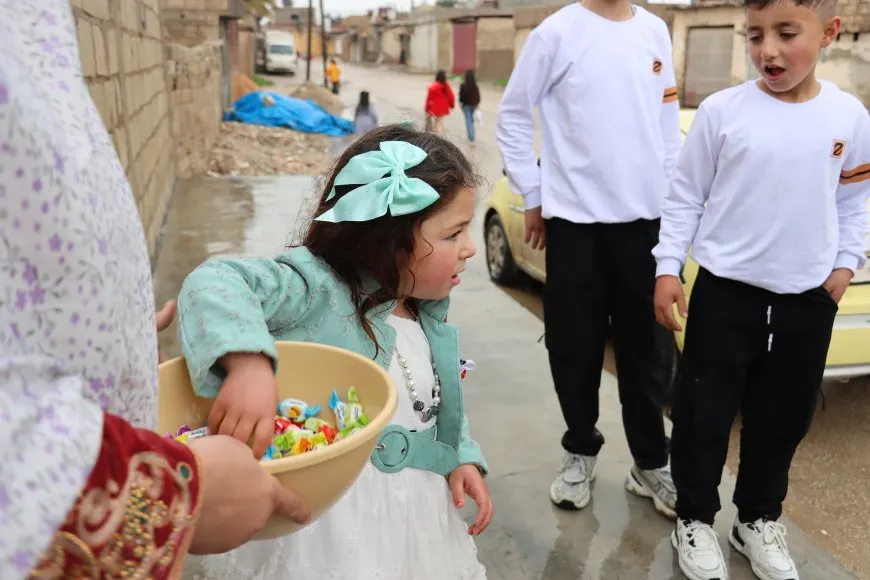 فرحة الأطفال بالعيد تملأ شوارع الجزيرة رغم زخات المطر