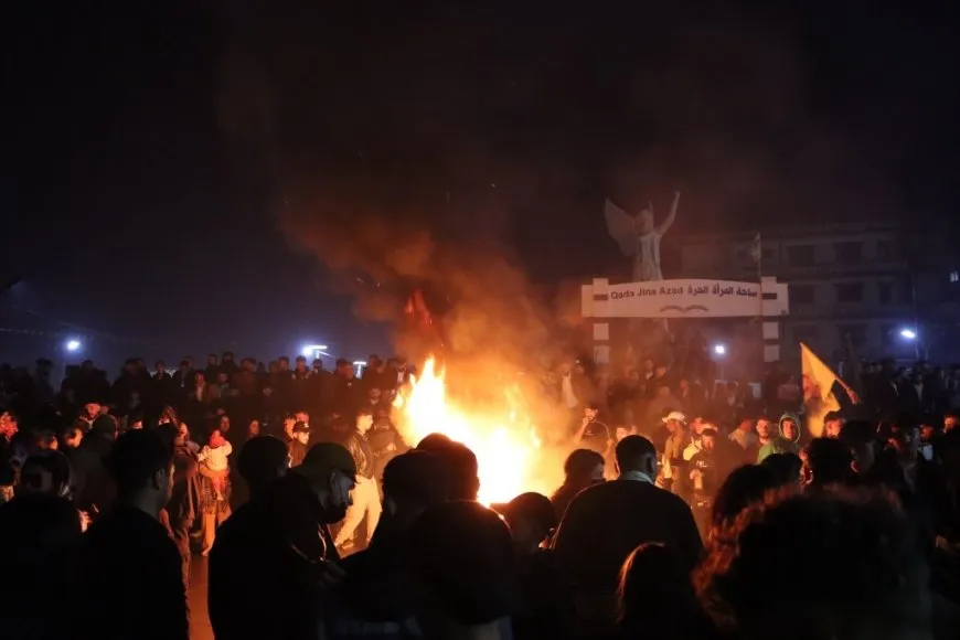 شعلة نوروز تتوهج في روج آفا عشية يوم 21 آذار