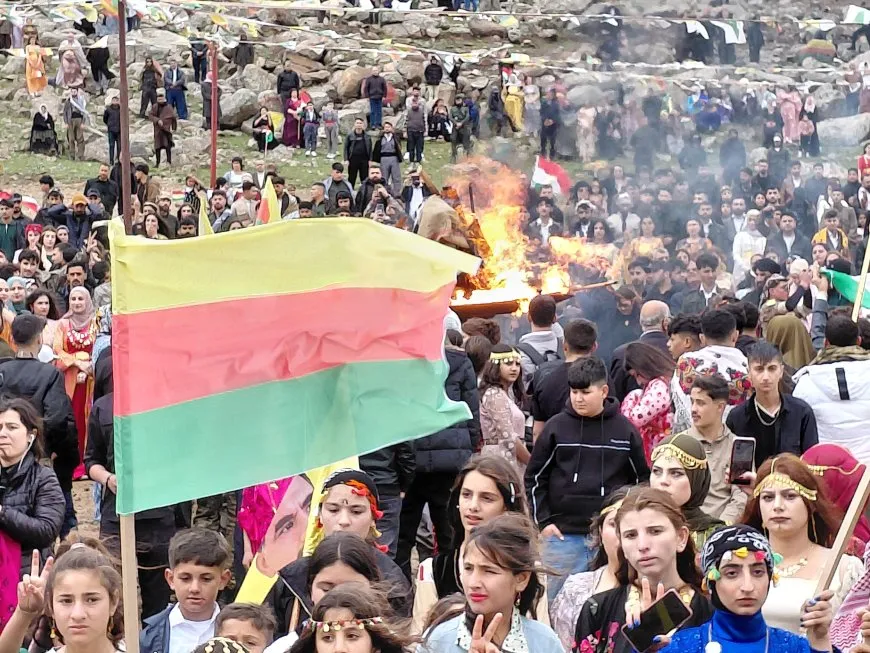 انطلاق نوروز كركي لكي وديرك وكوباني بإيقاد شعلة نوروز