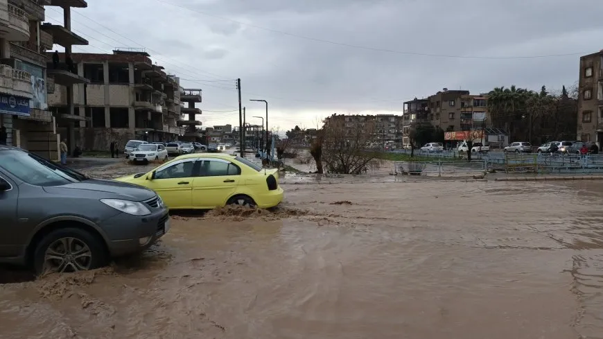 السيول تجتاح مدينة ديرك وخطر يهدد سد بورزي
