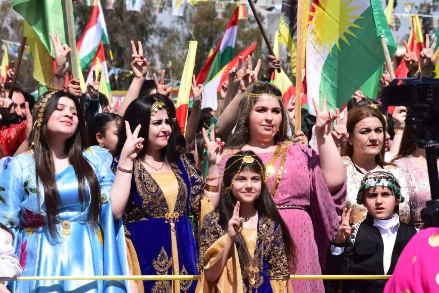 بالصور والفيديو احتفالات نوروز في مدن روج آفا