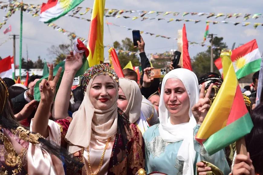 بالصور والفيديو احتفالات نوروز في مدن روج آفا