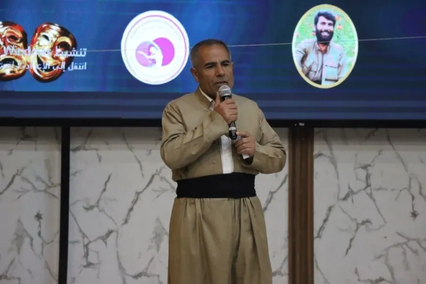 عرض مسرحية بمناسبة اليوم العالمي للمسرح 