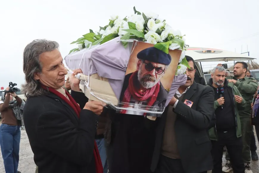 وصول جثمان الشاعر أحمد حسيني إلى روج آفا