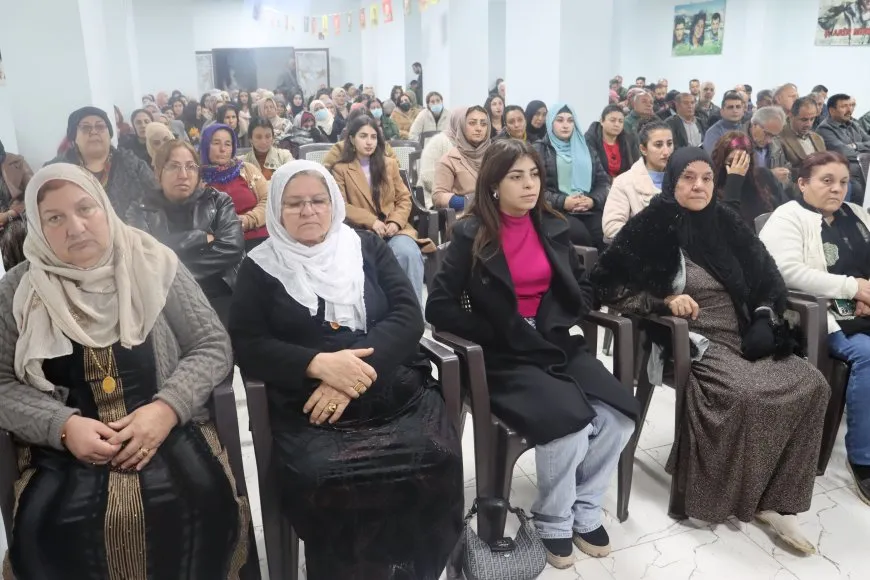 أهالي روج آفا يستذكرون شهداء أسبوع البطولة