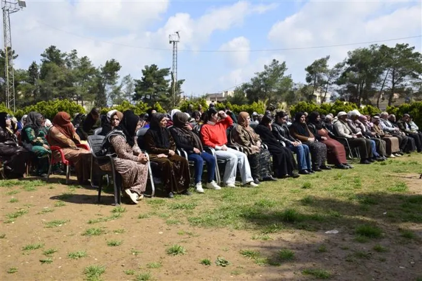 أهالي روج آفا يستذكرون شهداء أسبوع البطولة