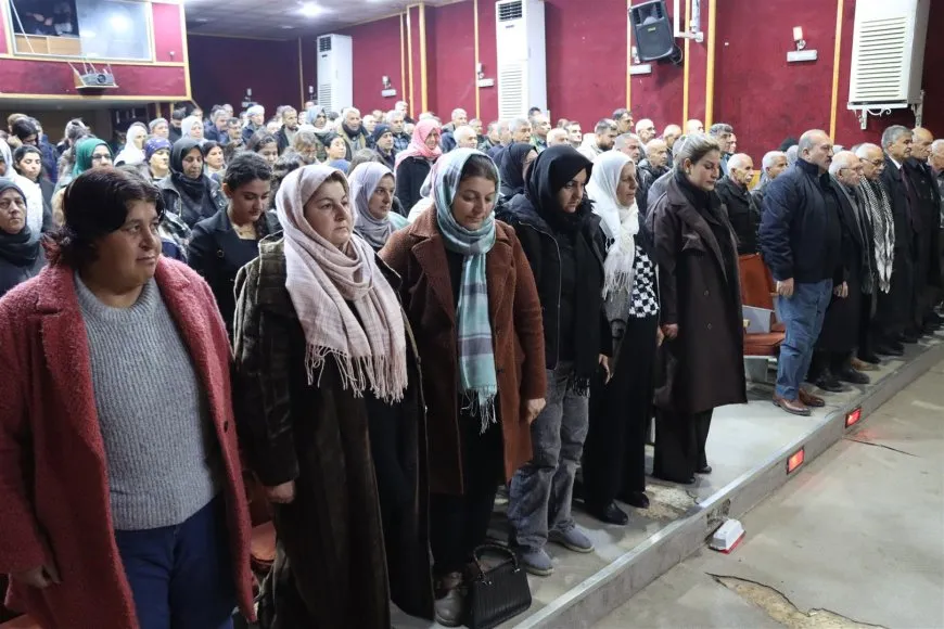 أهالي روج آفا يستذكرون شهداء أسبوع البطولة