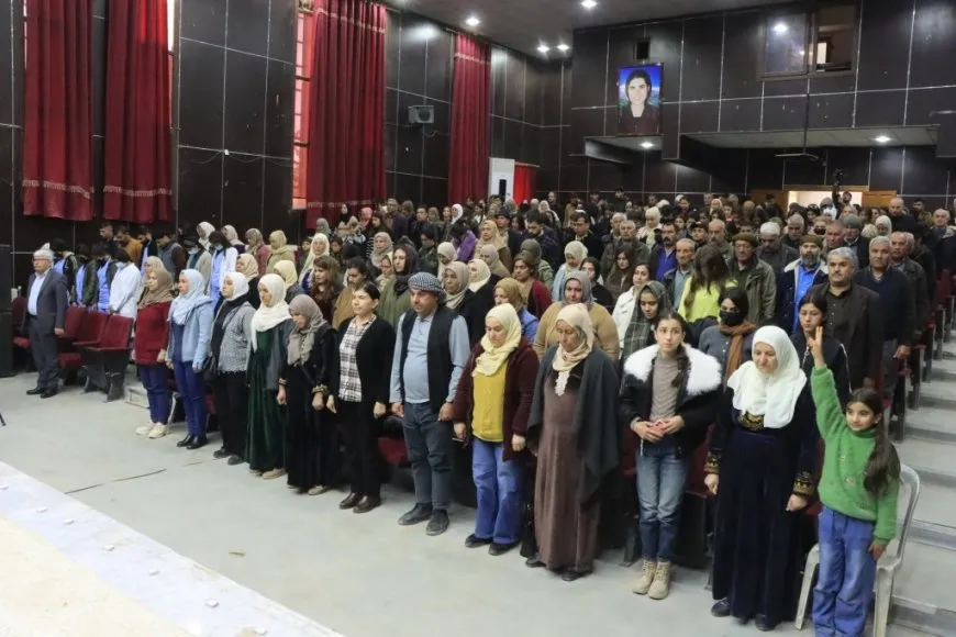 أهالي روج آفا يستذكرون شهداء أسبوع البطولة